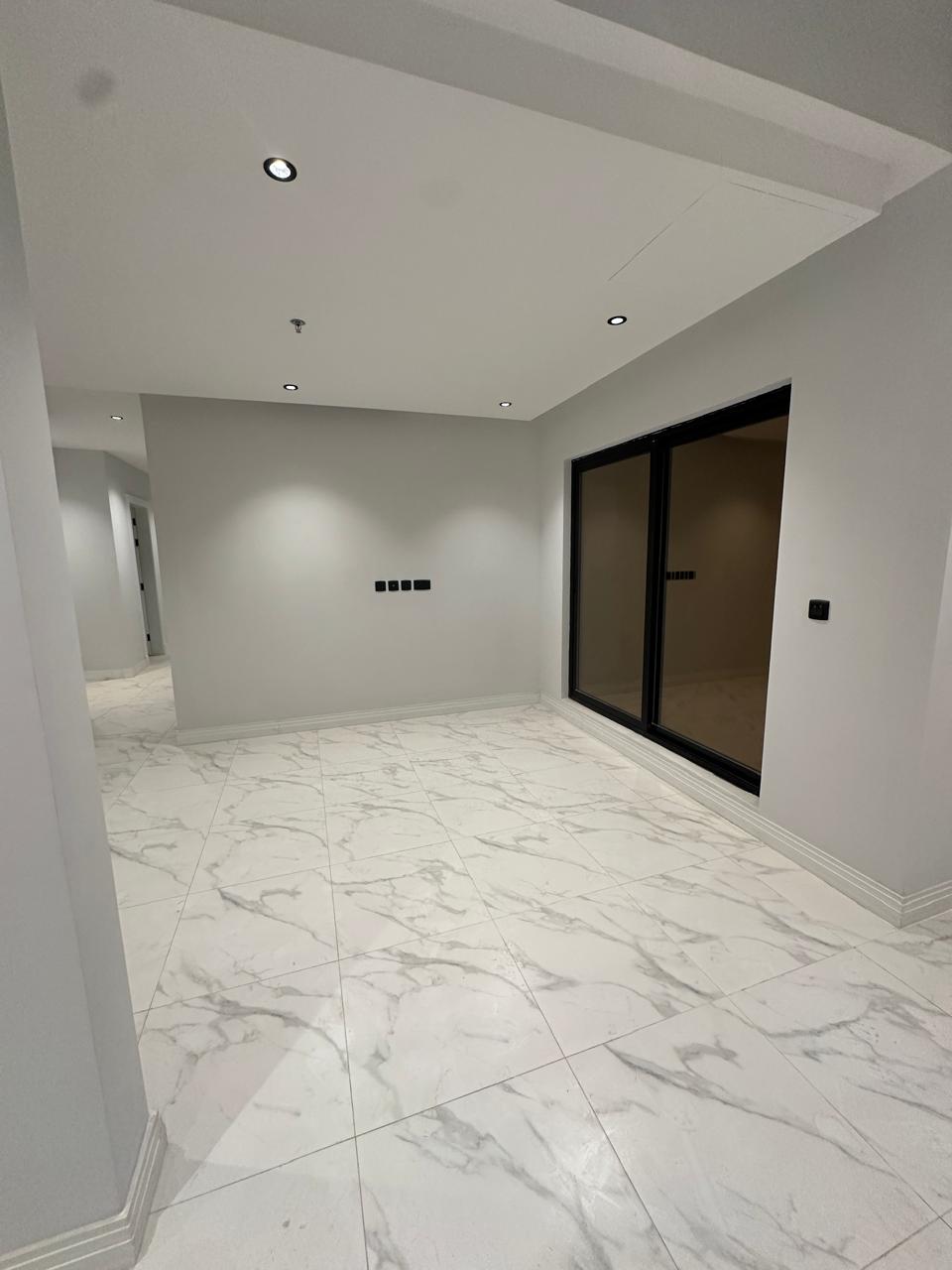 3 bedroom apartment in Al Malqa 1