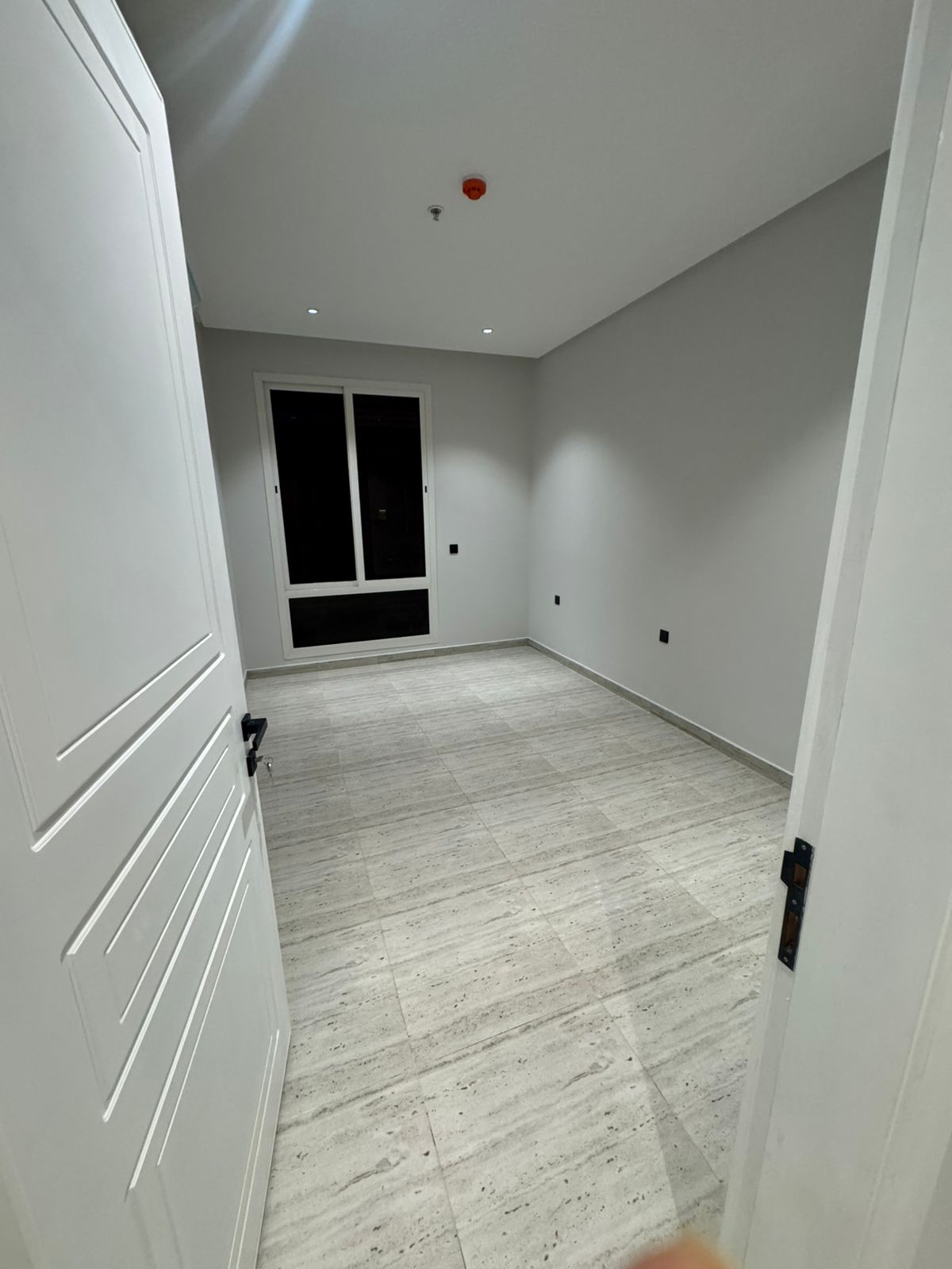 شقة 2 غرف في النرجس 3