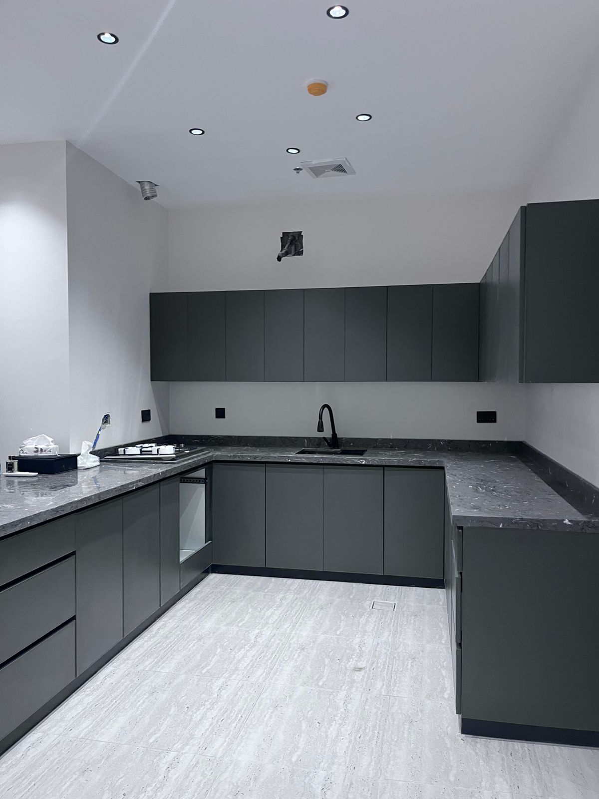 شقة 3 غرف في النرجس 4