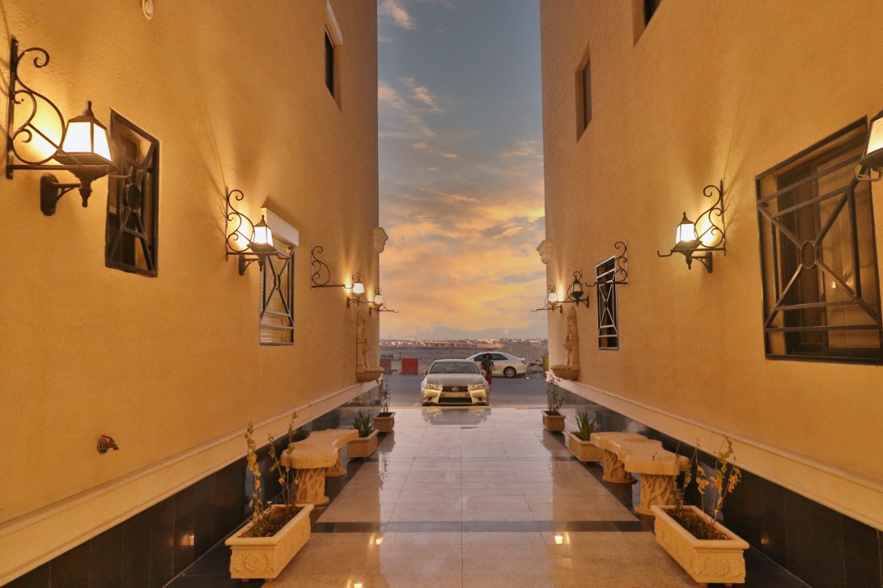 3 bedroom apartment in Al Narjis 5