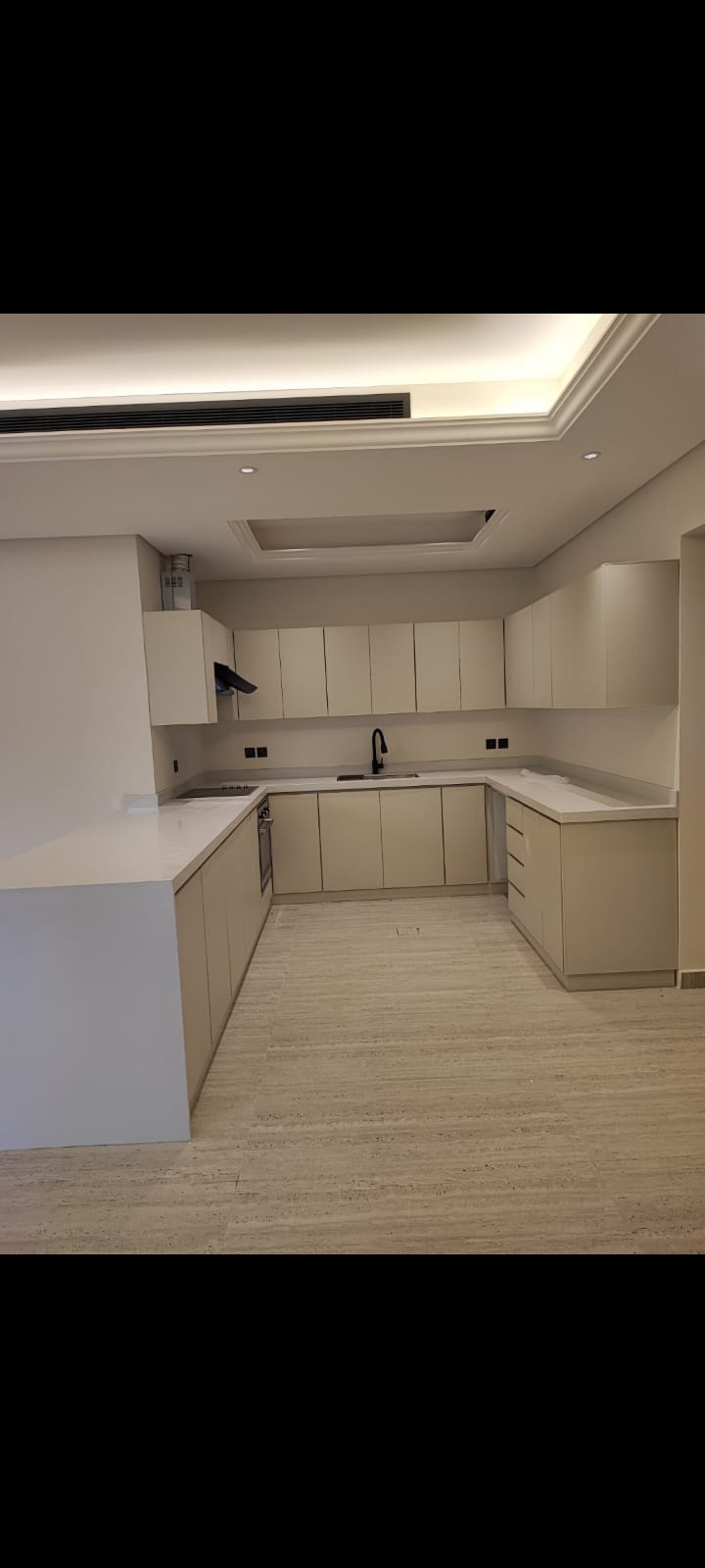 3 bedroom apartment in Al Aqiq 3