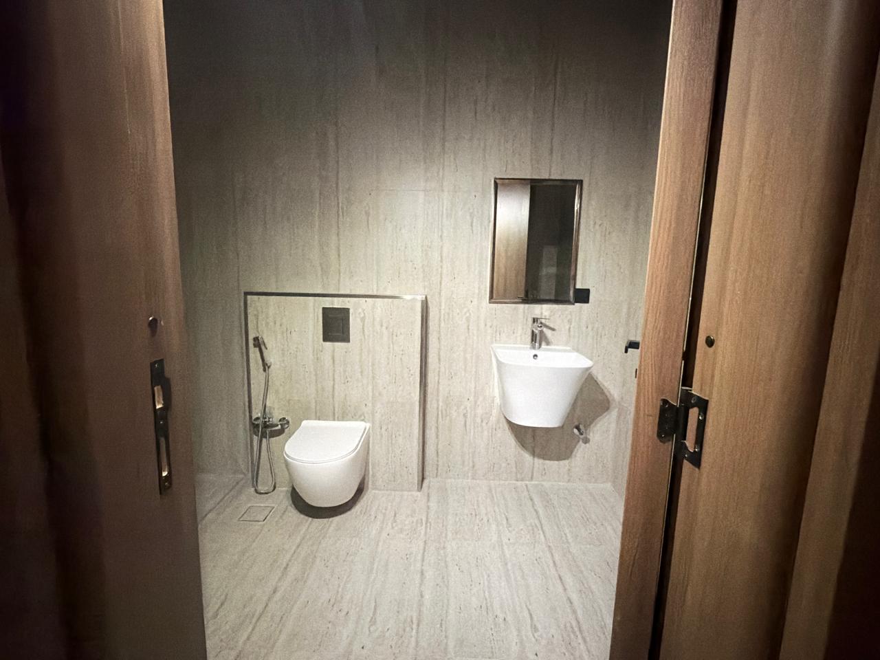 2 bedroom apartment in Irqah 3