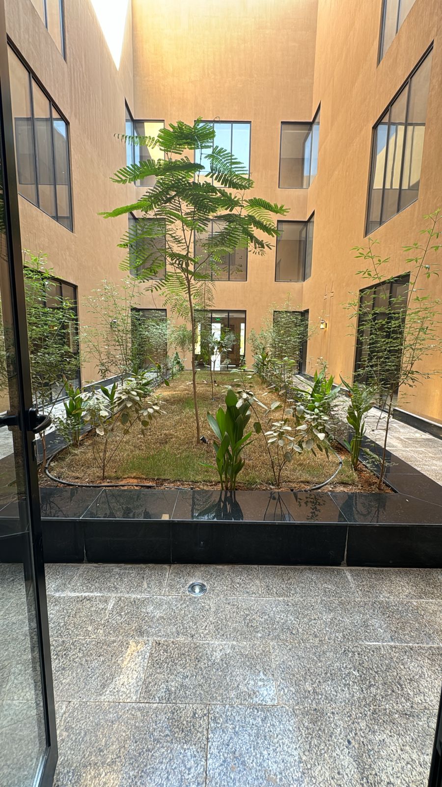 شقة 2 غرف في عرقة 3