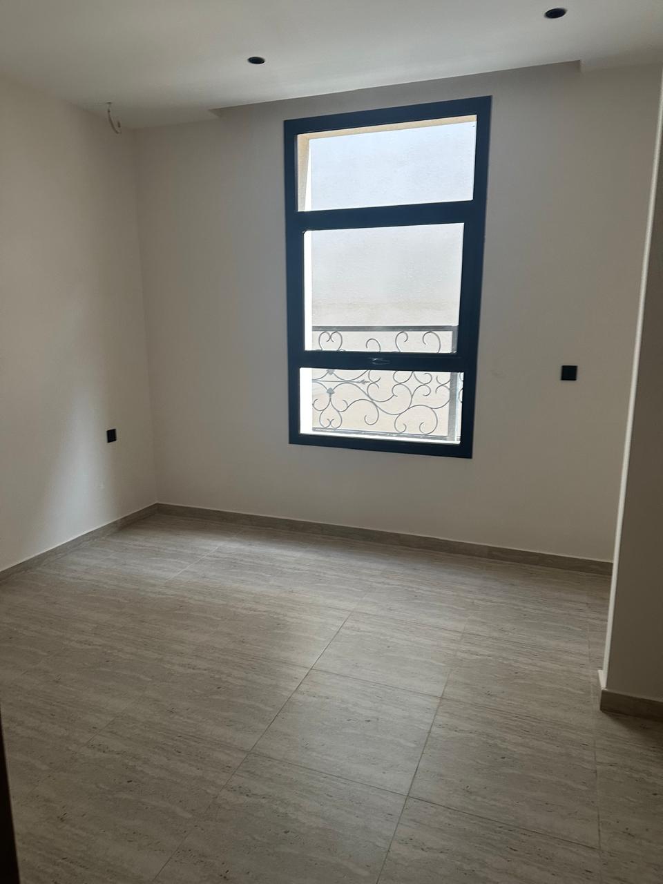 شقة 3 غرف في النرجس 4