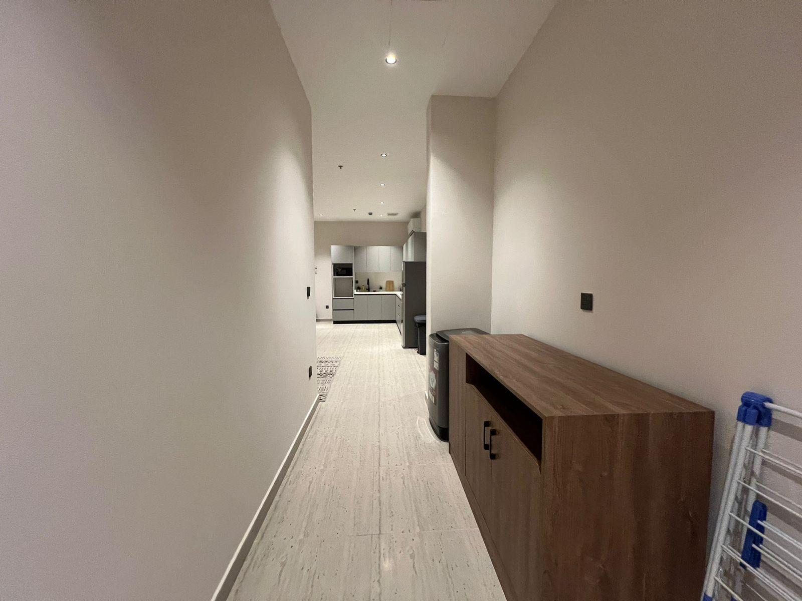 شقة 2 غرف في عرقة 5