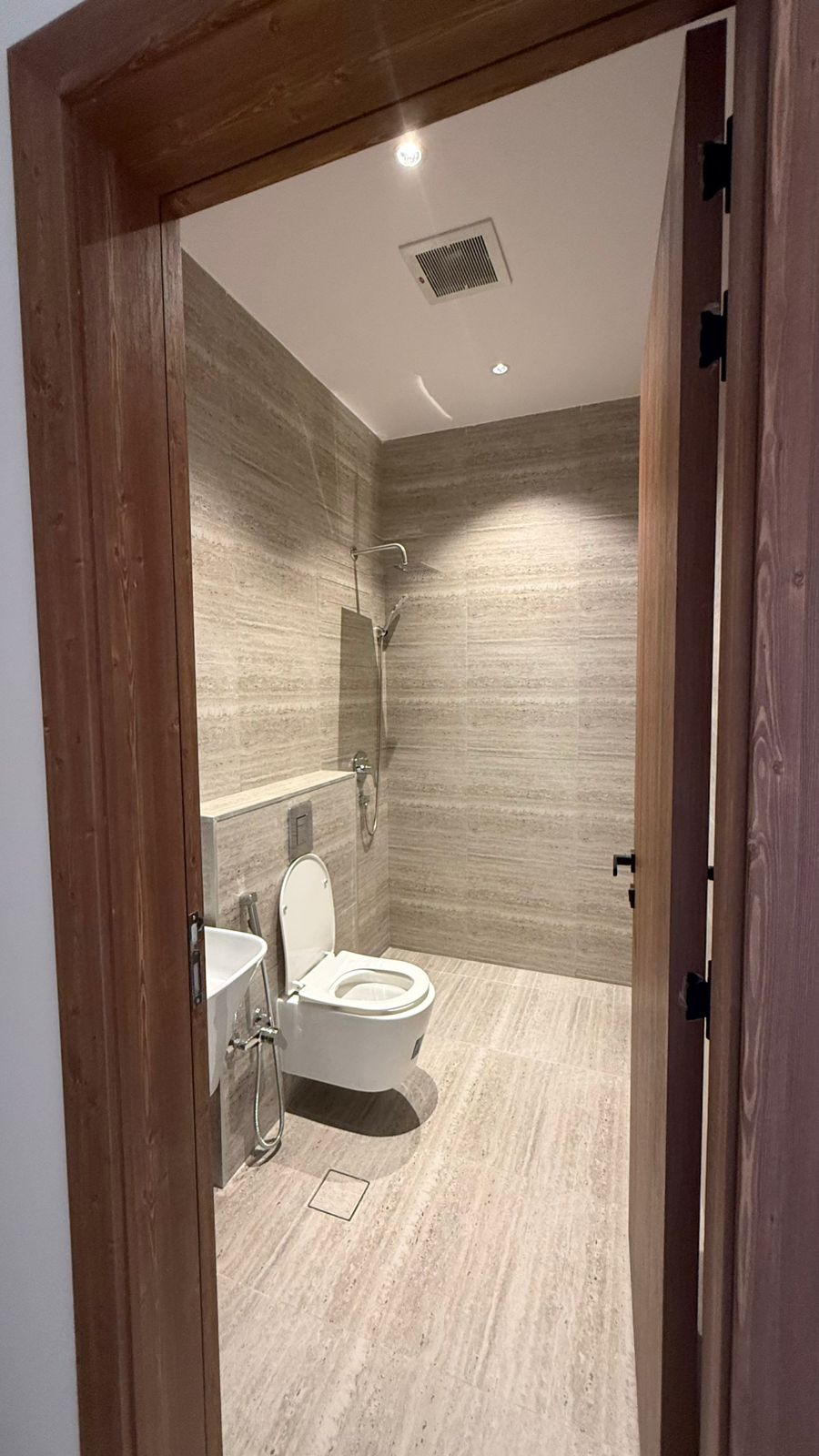 شقة 2 غرف في الفاروق 5