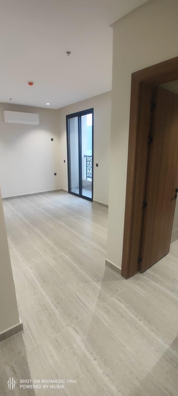 3 bedroom apartment in Al Farouq 4