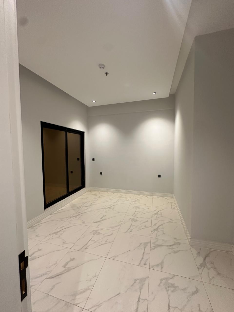 3 bedroom apartment in Al Malqa 4