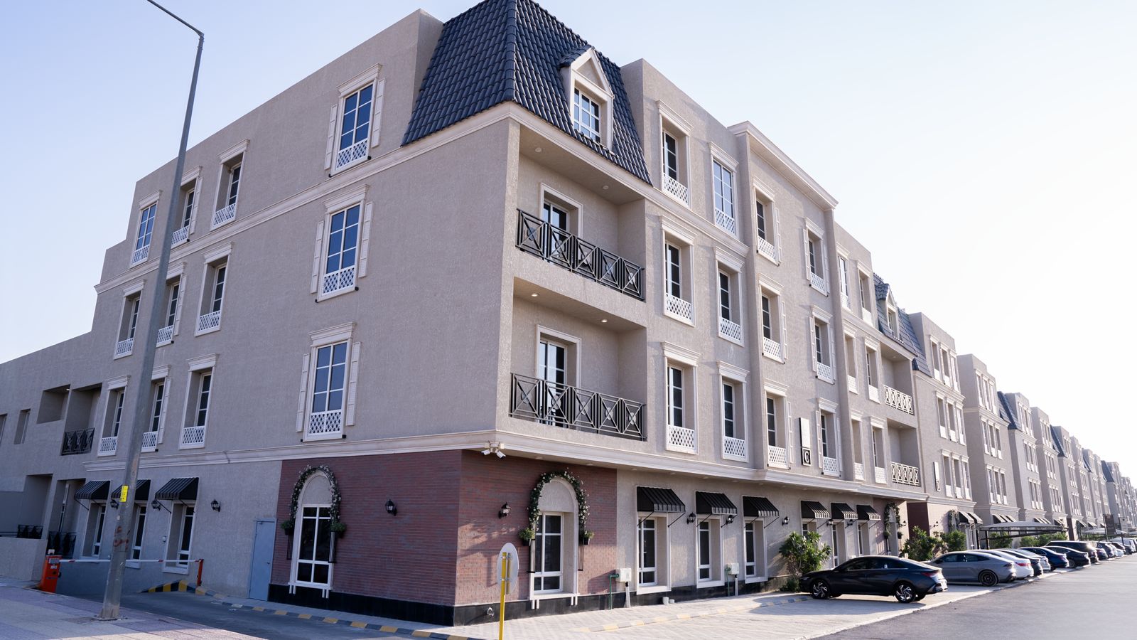 3 bedroom apartment in Al Narjis 5