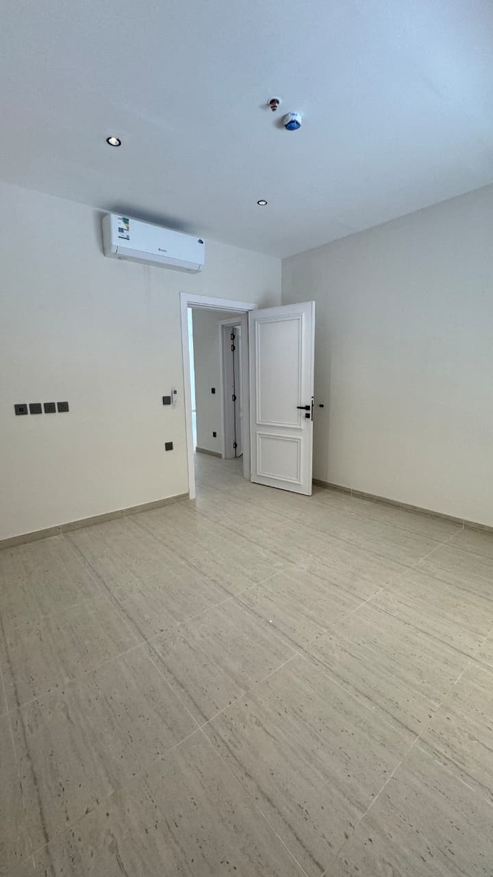 2 bedroom apartment in Irqah 5