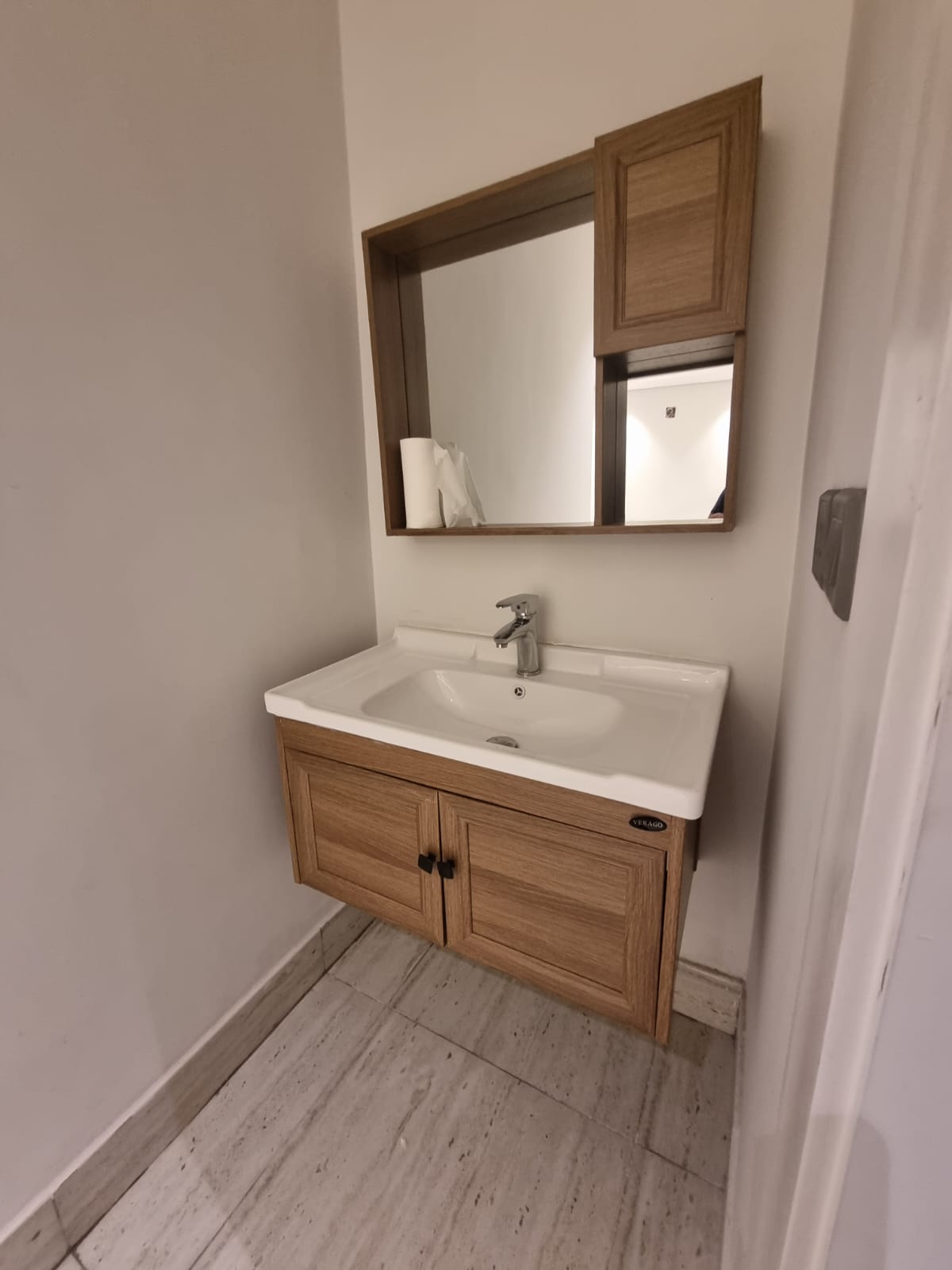 شقة 3 غرف في الملقا 3