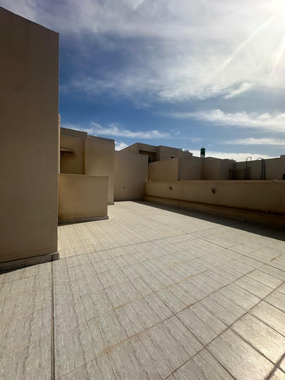 شقة 3 غرف في النرجس 5