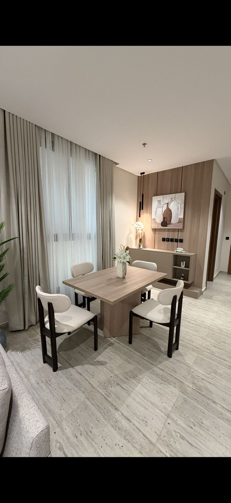 3 bedroom apartment in Irqah 1