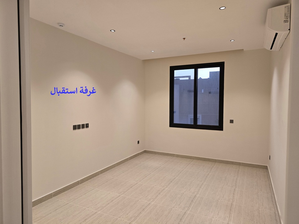 شقة 3 غرف في عرقة 2