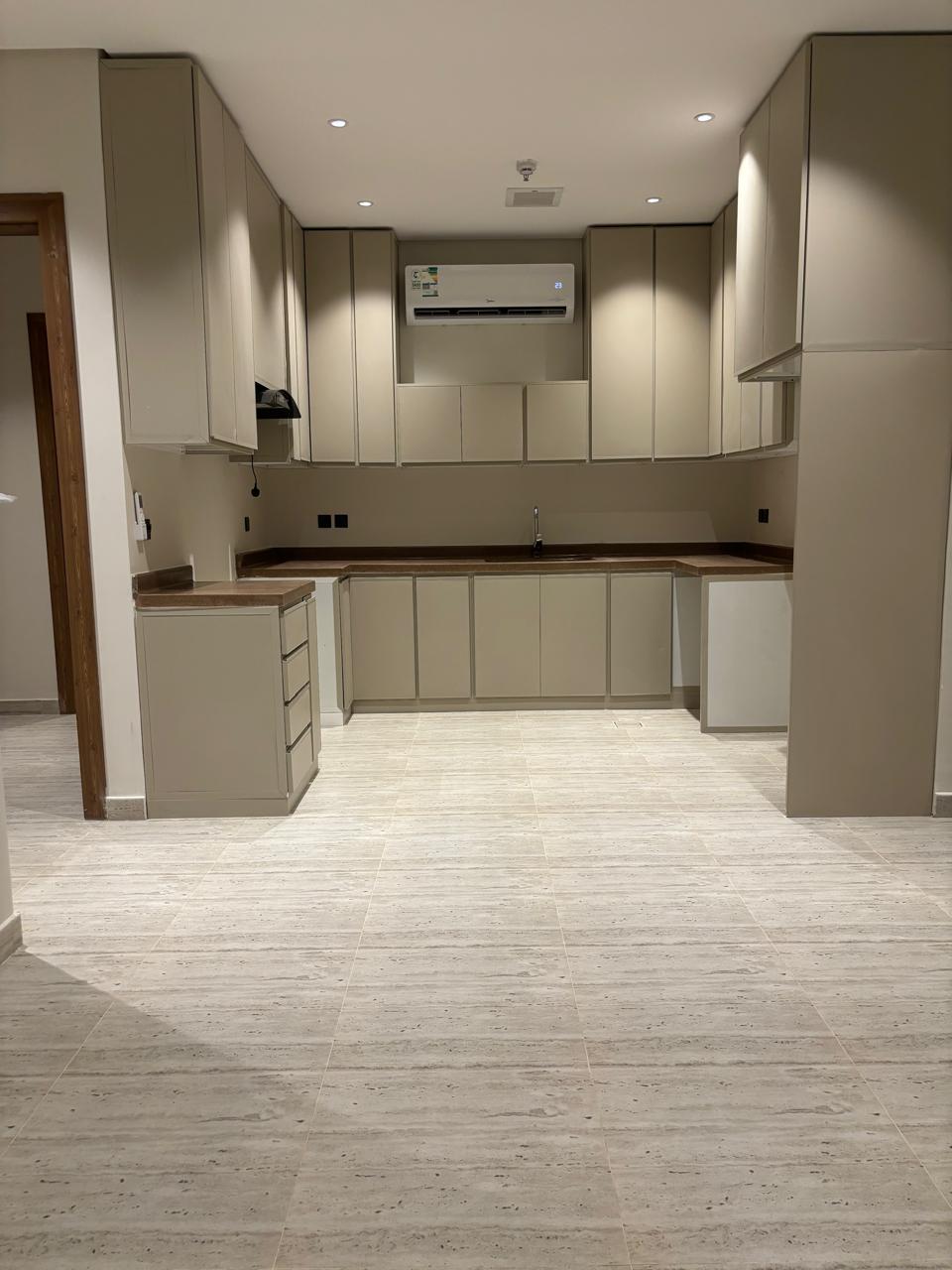 3 bedroom apartment in Al Bahr, Riyadh 6