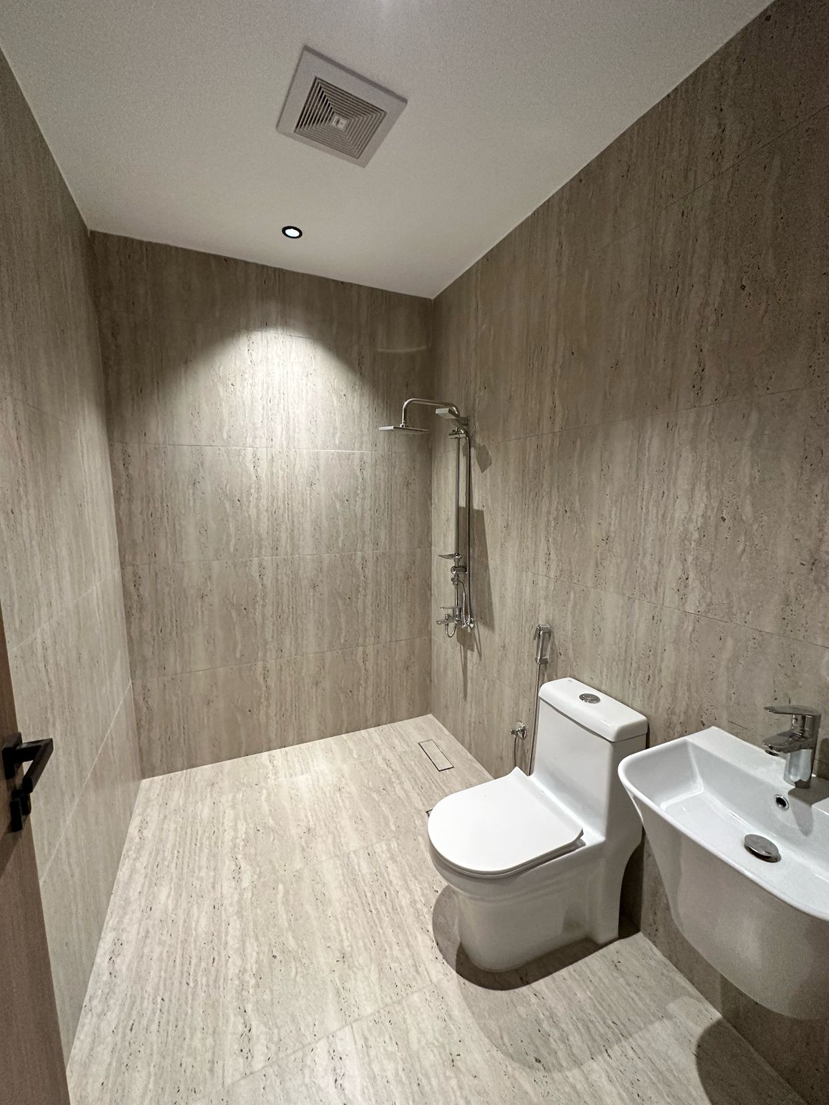 3 bedroom apartment in Al Narjis 5