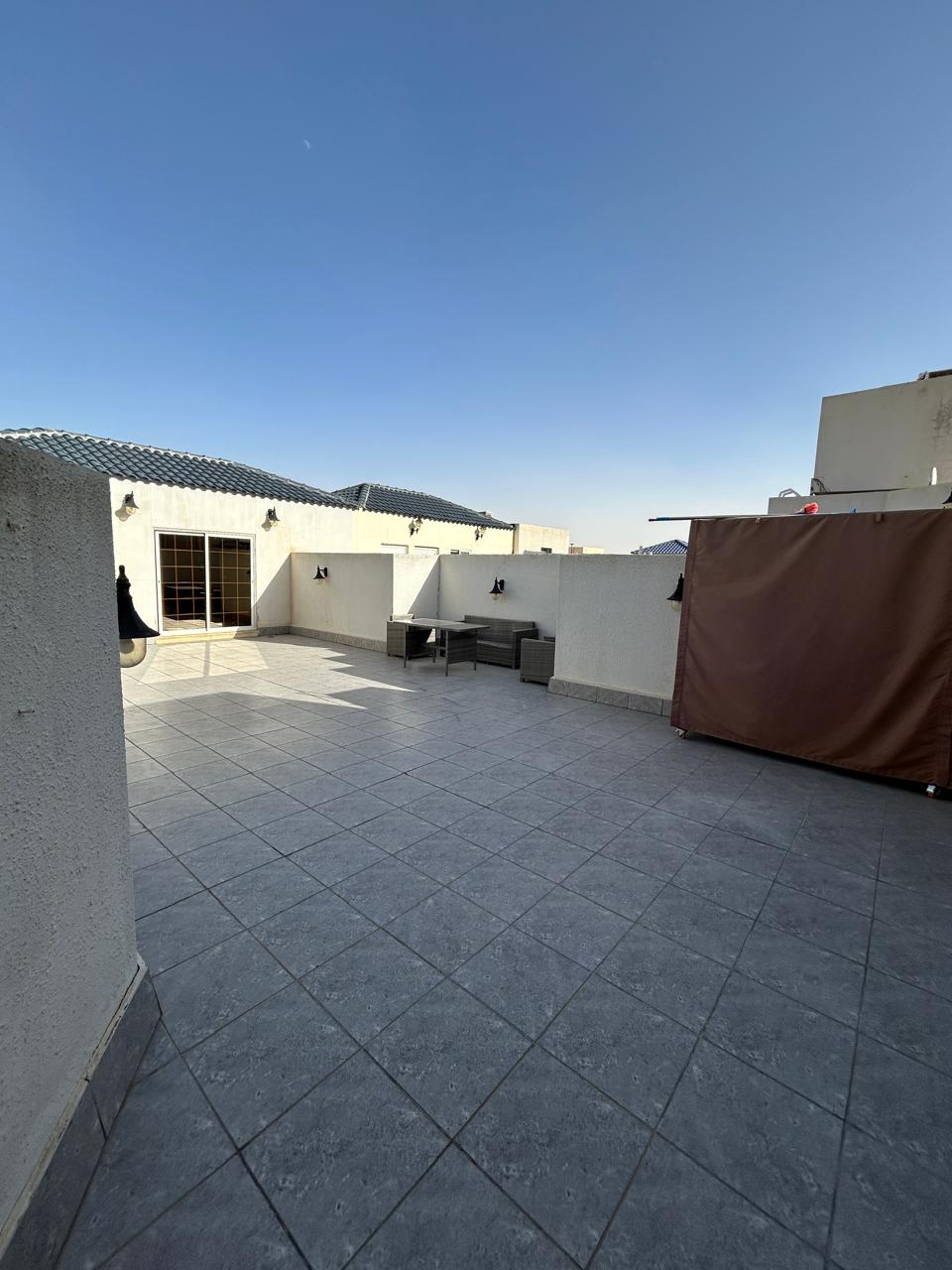 3 bedroom apartment in Al Izdihar 4