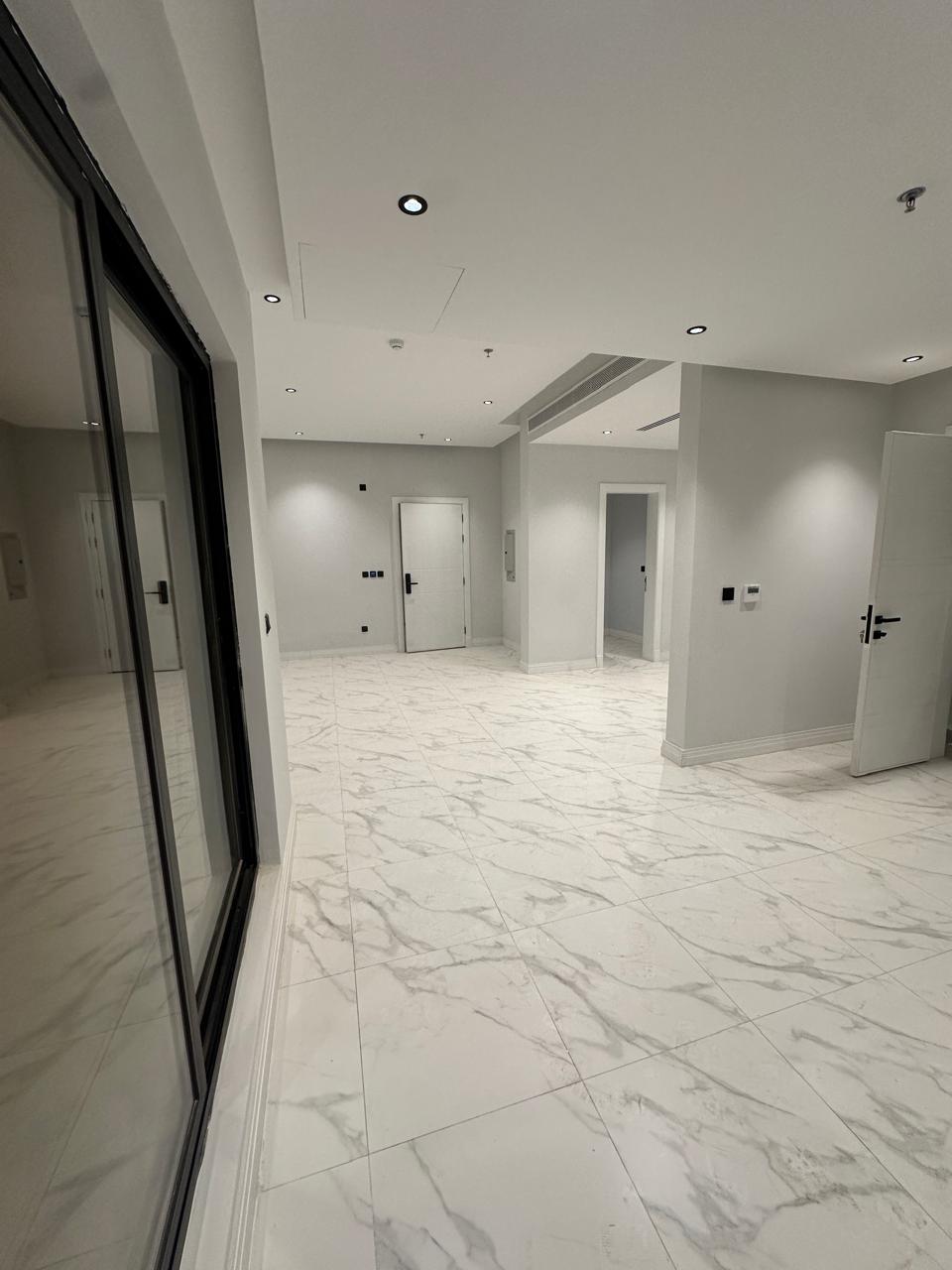 3 bedroom apartment in Al Malqa 3