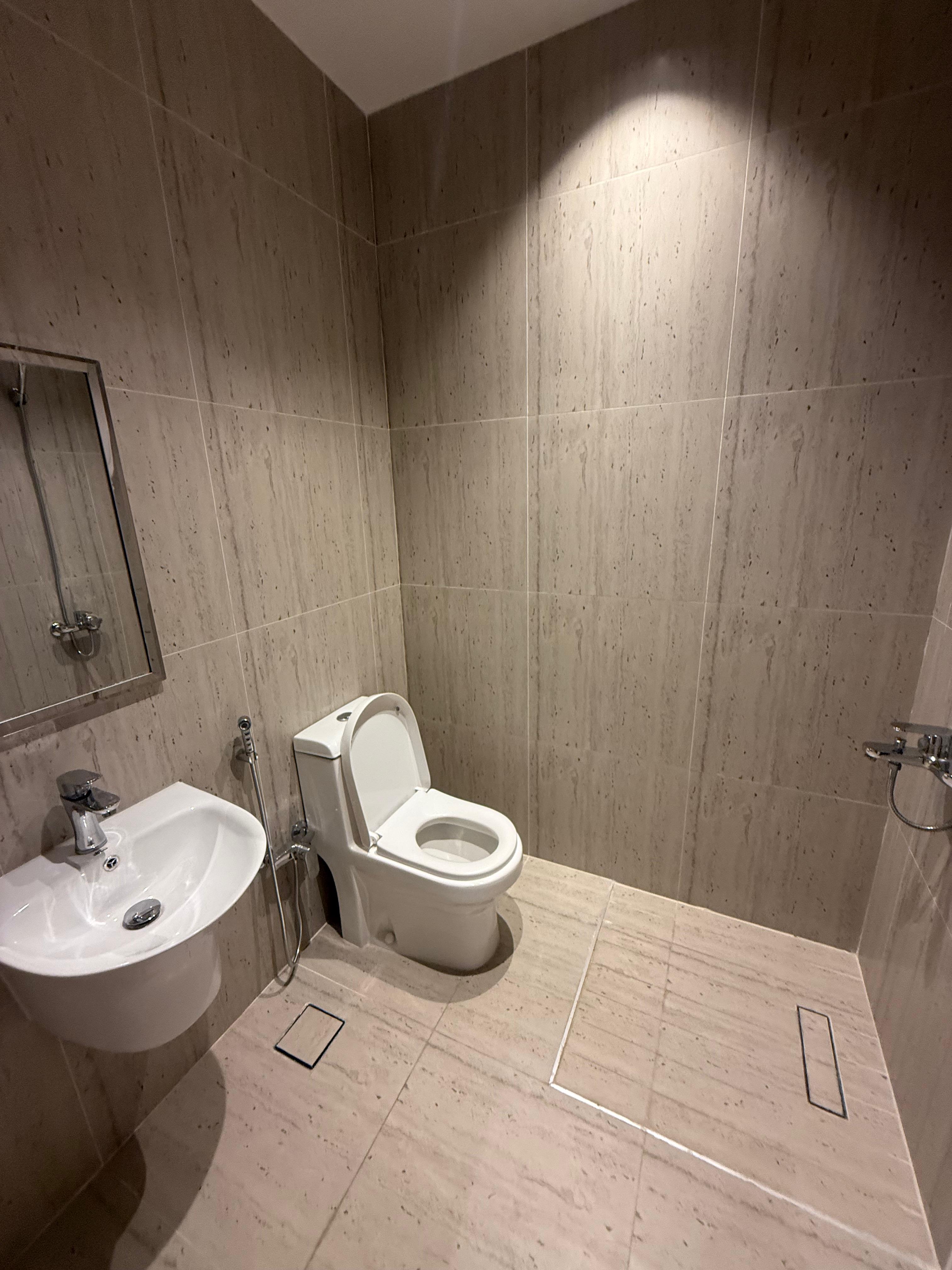 شقة 2 غرف في عرقة 3