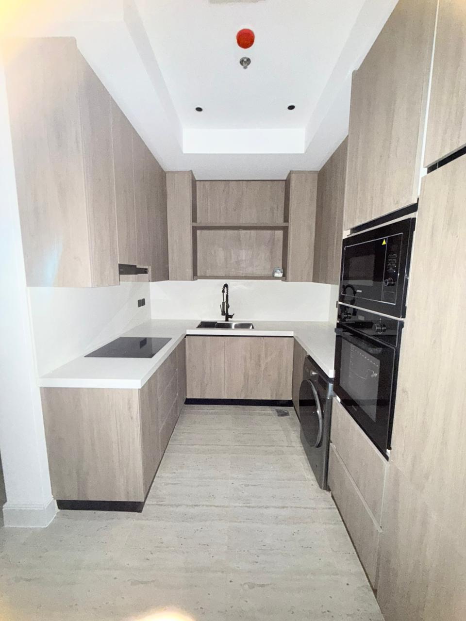 شقة 3 غرف في عرقة 1