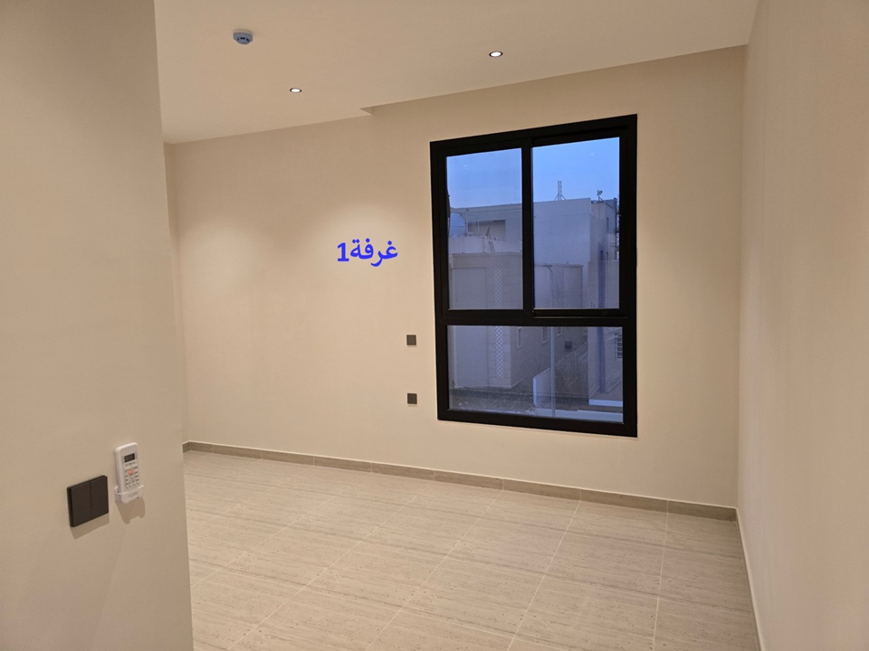 شقة 3 غرف في عرقة 4