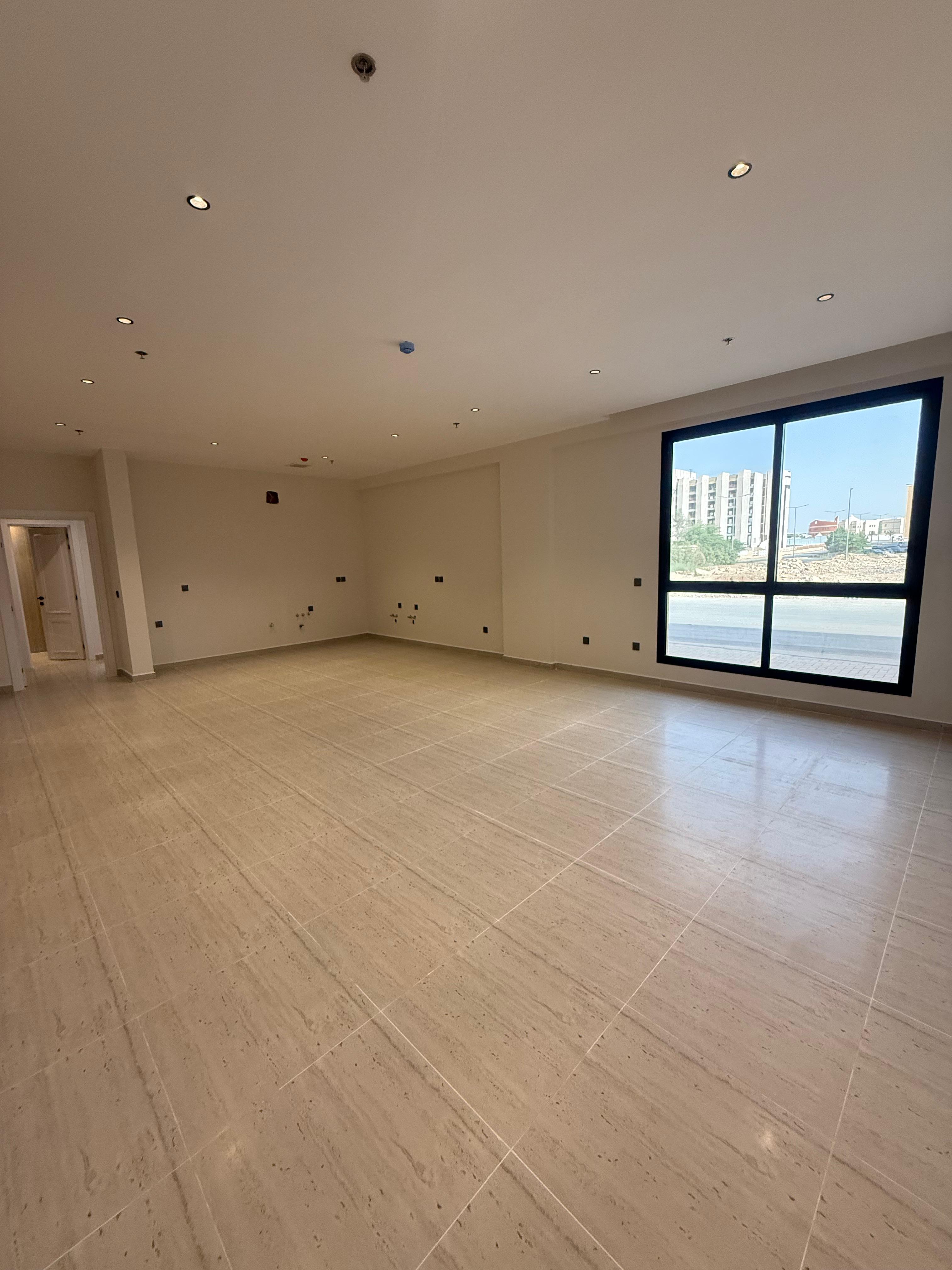 شقة 2 غرف في عرقة 1