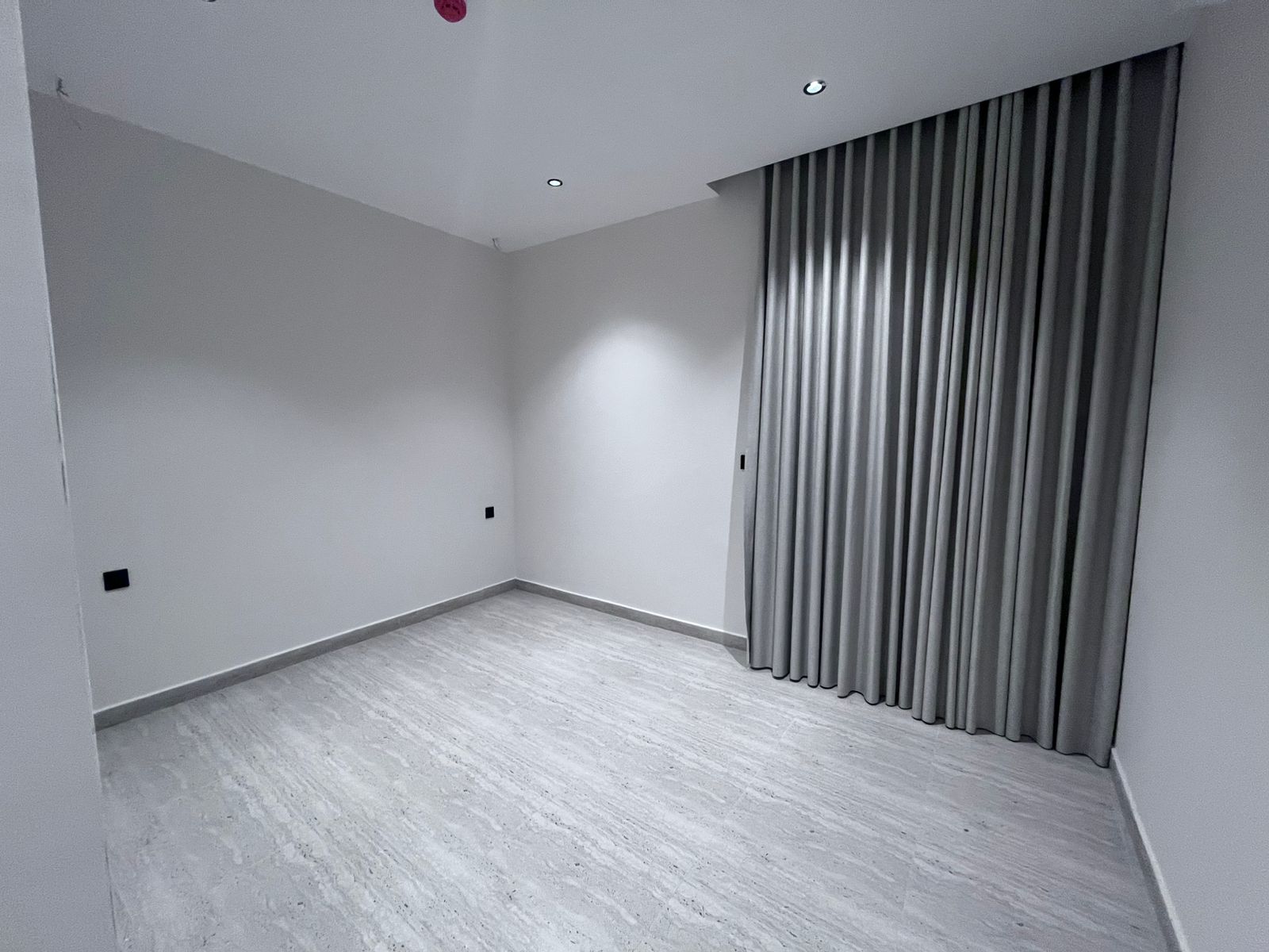 شقة 3 غرف في النرجس 2