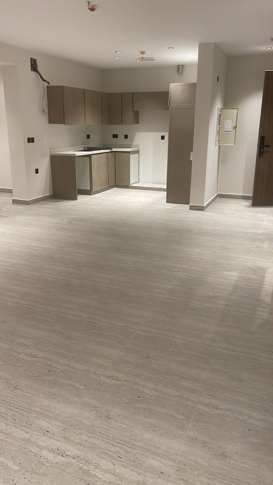 شقة 3 غرف في النرجس 1