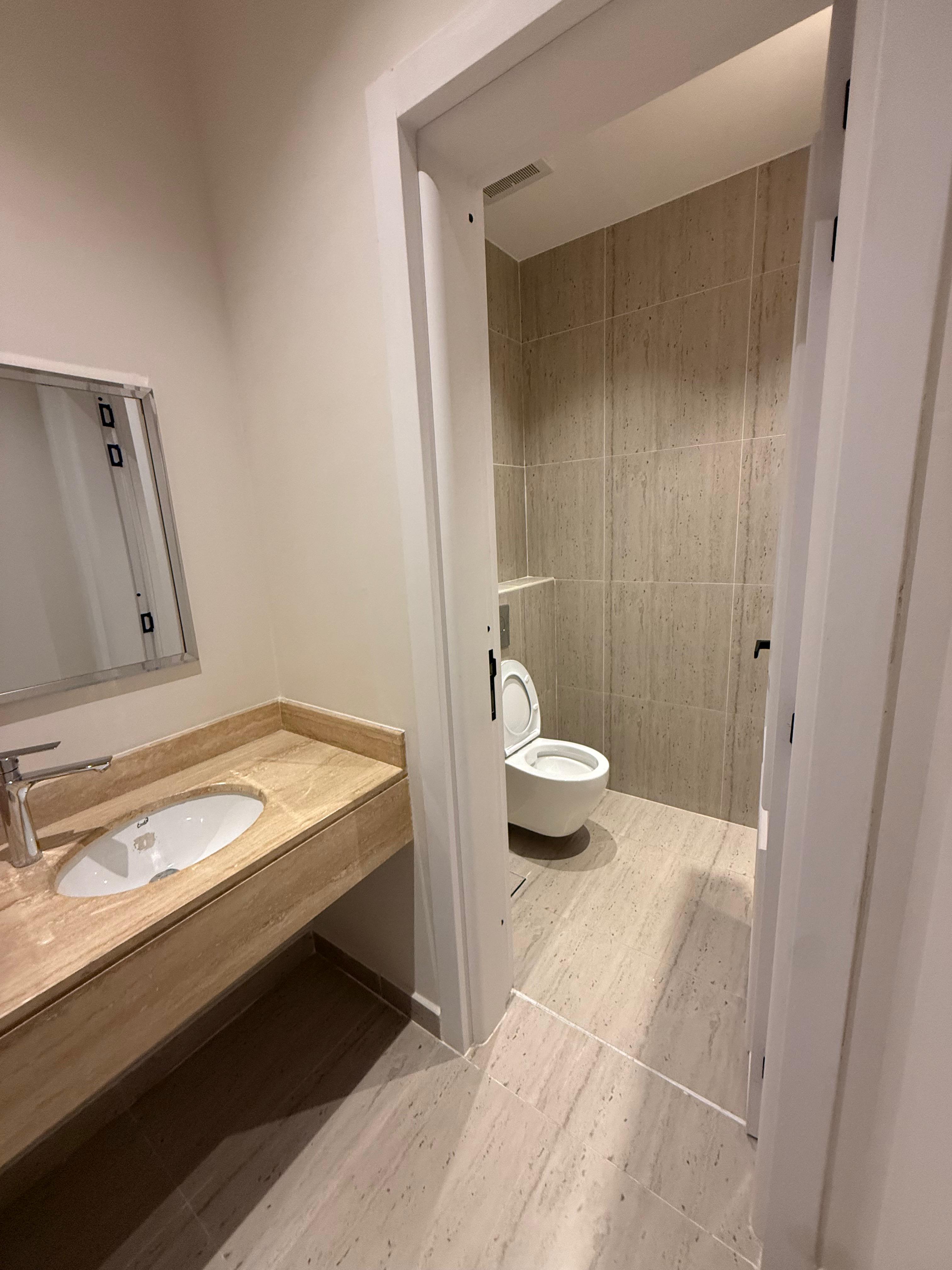 شقة 2 غرف في عرقة 2