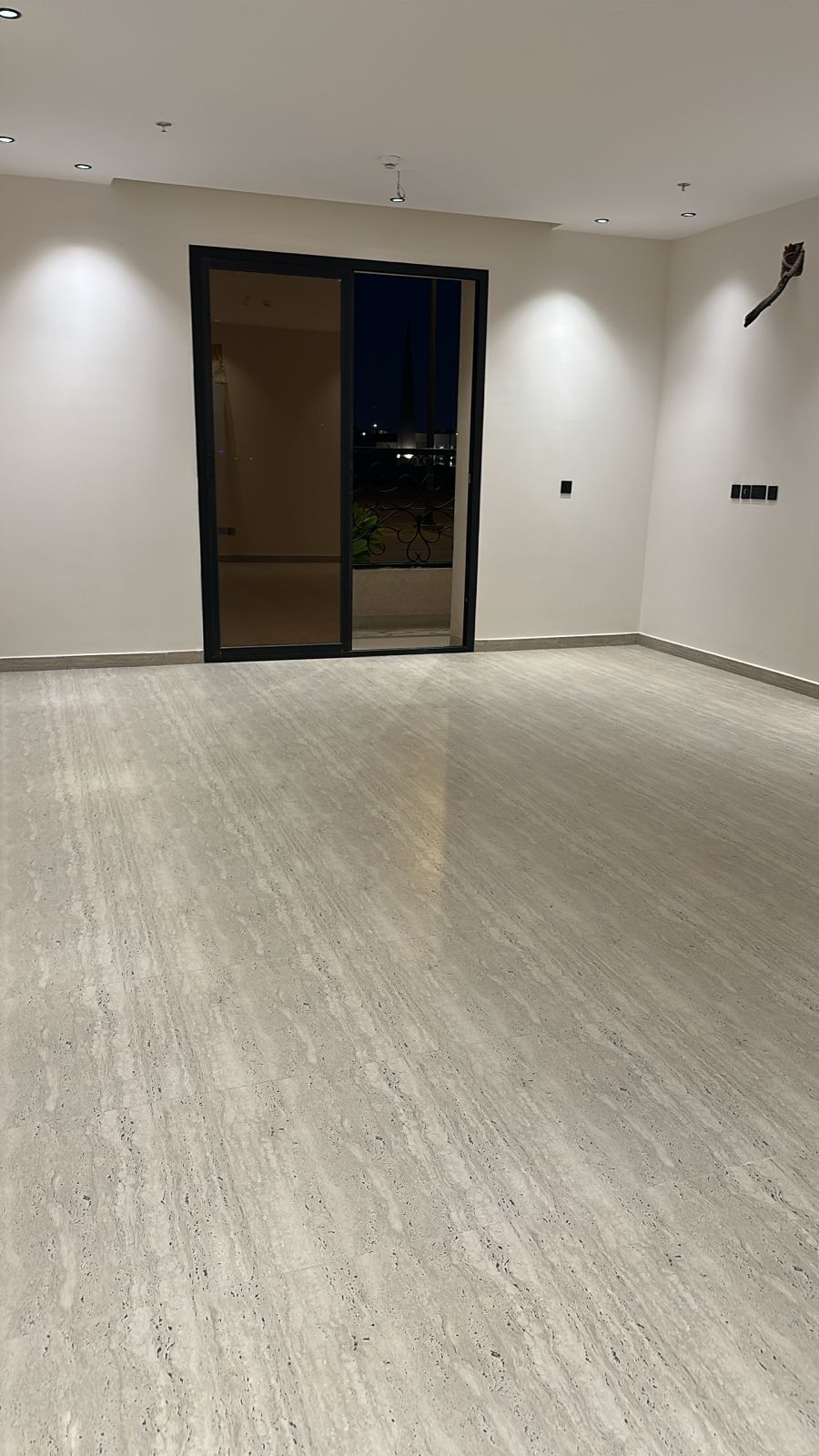 شقة 3 غرف في النرجس 1