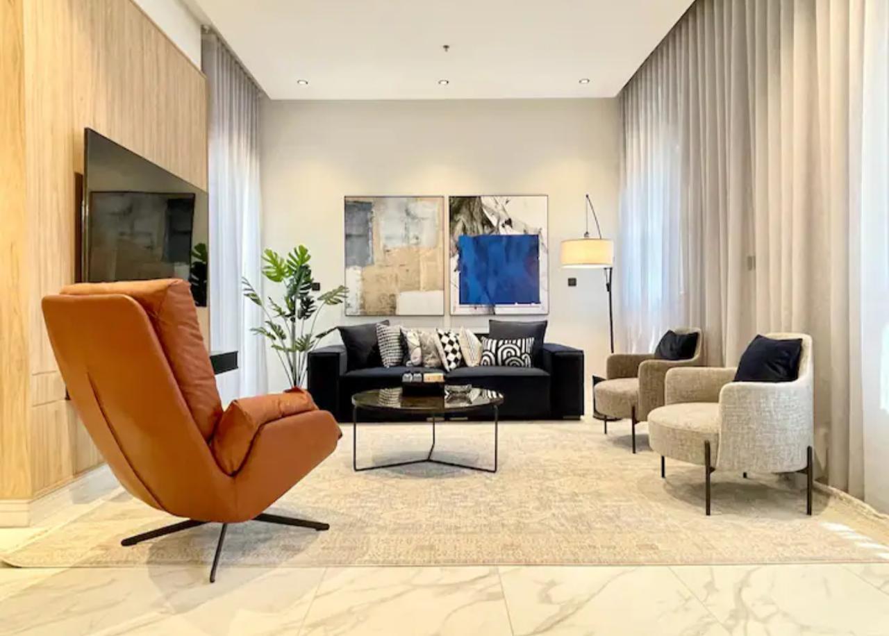 شقة 3 غرف في الملقا 1